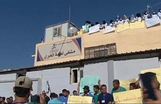 Doktorlar İdlib’deki saldırıları protesto etti