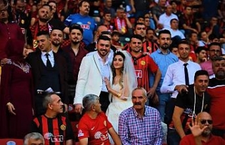 Es Es aşkı düğün dinlemedi