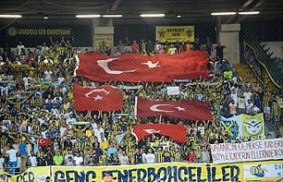 Fenerbahçe taraftarları biletleri bitirdi