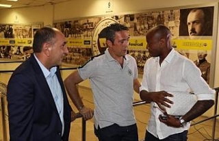Fenerbahçe’de futbolcuları Ali Koç karşıladı