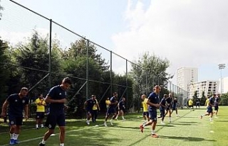 Fenerbahçe’de Konyaspor mesaisi sürüyor