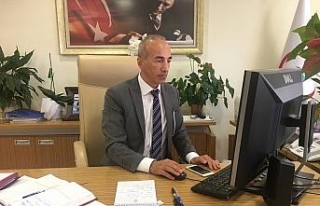 Gündüz neşter akşam kalem tutuyor