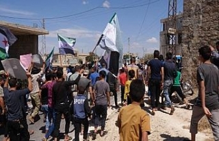 Halep, İdlib ve Hama’daki gösterilerde saldırılar...