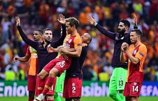 Hem Süper Lig’de hem Şampiyonlar Ligi’nde lider