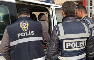 İhraç edilen polis memurlarına FETÖ baskını:...