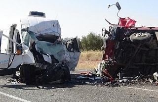 Katliam gibi kaza: 7 ölü, 19 yaralı