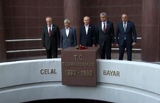 Kılıçdaroğlu Celal Bayar’ın kabrini ziyaret...