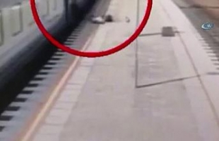 Kondüktör yolcuyu hareket halindeki trenden attı