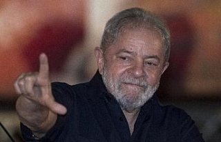 Lula devlet başkanlığı adaylığından çekildi