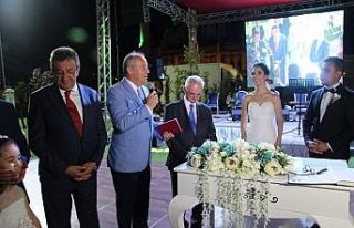 Muharrem İnce’den genç çifte "6 çocuk"...