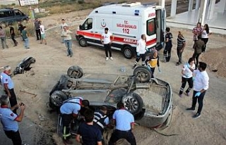 Otomobil takla attı: 2 ölü, 3 yaralı
