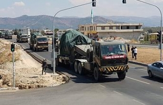 Reyhanlı’ya tank sevkiyatı sürüyor