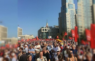 Rusya’da binlerce kişi emeklilik reformunu protesto...