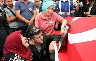 Şehit annesi: Seninle gurur duyuyorum