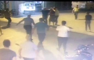 Servis şoförlerinin kavgası kanlı bitti: 1 ölü,...