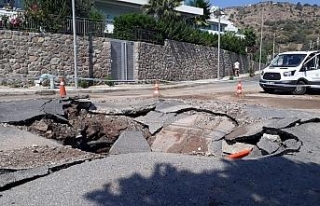 Su borusu bomba gibi patladı!