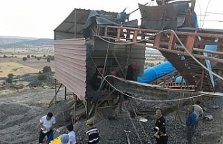 Taş kırma makinesine sıkışan işçi hayatını...