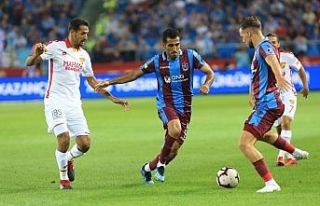 Trabzonspor evinde yıkıldı