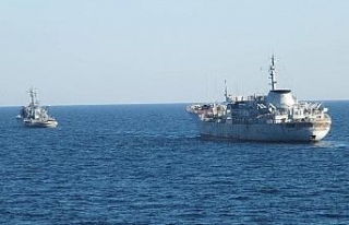 Ukrayna savaş gemileri Rus sularında