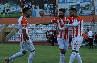 Adanaspor Karabük’ü 4 golle geçti