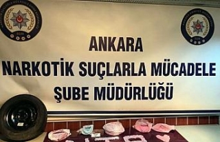 Araba lastiğinin içinden uyuşturucu fışkırdı