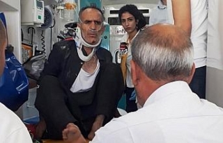 Baba ve oğlu göçük altında kaldı