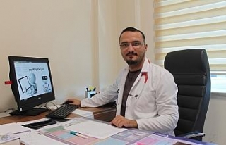 Bebeğe ilk 6 ay su dahil hiçbir sıvı verilmemeli