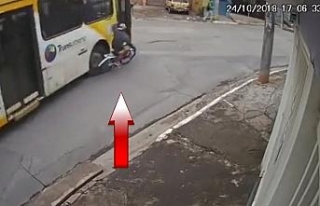 Bisikletli çocuk otobüsün altında kaldı
