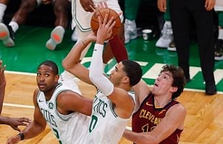 Cedi Osman’lı Cleveland, Boston Celtics’i mağlup...