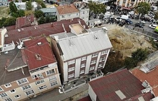 Çökme riski bulunan bina boşaltıldı