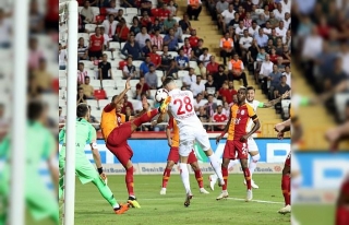 Dong Galatasaray’ı ipten aldı