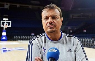 Ergin Ataman: "Hak ettiğimiz kupayı aldık"