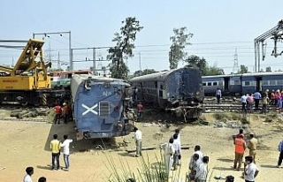 Hindistan’da tren kazası: 5 ölü, 30 yaralı