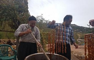 Kahramanmaraş’ta pekmez sucuğu telaşı