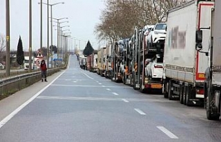 Kapıkule’de ‘çile’ kuyruğu 13 kilometre