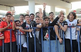 Kartal’a İzmir’de coşkulu karşılama