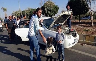 Kilis’te 2 otomobili çarpıştı: 12 Suriyeli yaralı
