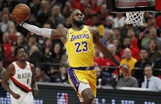 Lakers’a LeBron da yetmedi