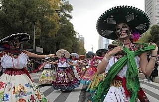 Meksika’da "Ölüler Günü" Festivalinde...