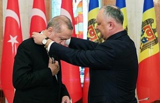 Moldova’da Erdoğan’a Cumhuriyet Nişanı