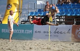Plaj futbolunda şampiyon Lokomotiv