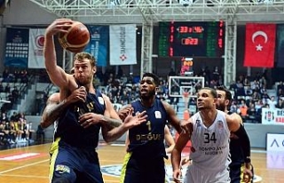 Potada ilk hafta derbi heyecanı