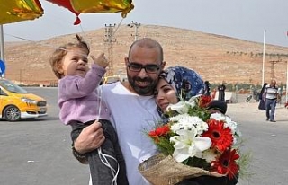 Suriyeli şahıs eşine ve kızına 2 yıl sonra kavuştu