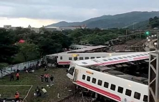 Tayvan’da tren kazası: 17 ölü