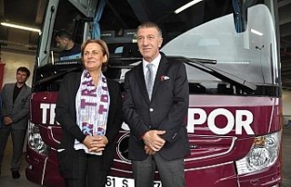 Trabzonspor’a yeni otobüs
