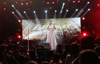 Ünlü sanatçı Zara’dan unutulmaz konser