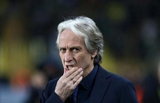 Jorge Jesus: 4-0 kazandık ama 3-4 gol daha atabilirdik