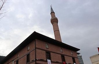 Restore edilen tarihi Zincirli Cami, ibadete açıldı