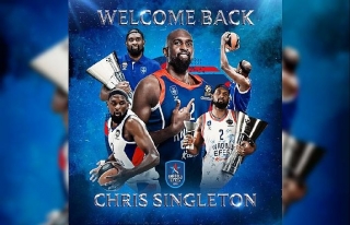 Chris Singleton, Anadolu Efes'e geri döndü