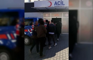 Manisa'da terör operasyonunda 5 Suriyeli şüpheliye...